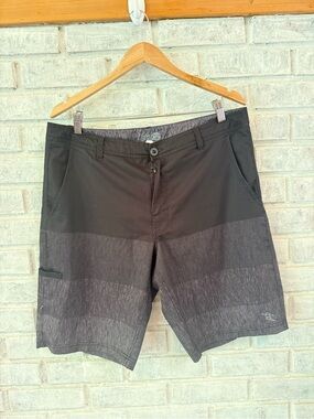 Hybrid & company Men’s Black & Dark Gray Hybrid board Shorts
